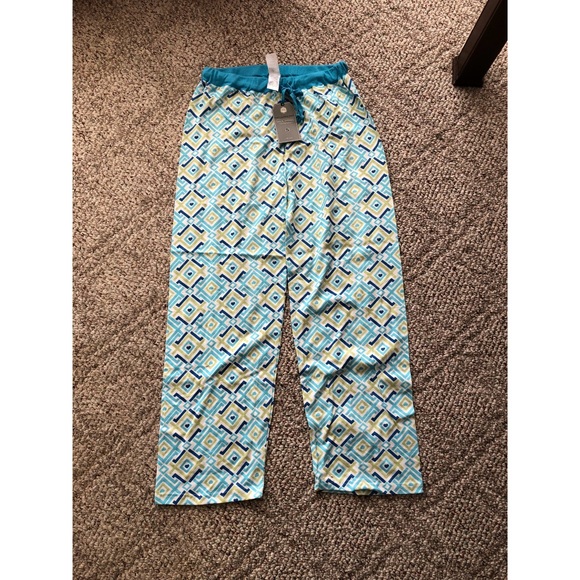 SOLD NWT cropped pajama pants - Picture 2 of 2